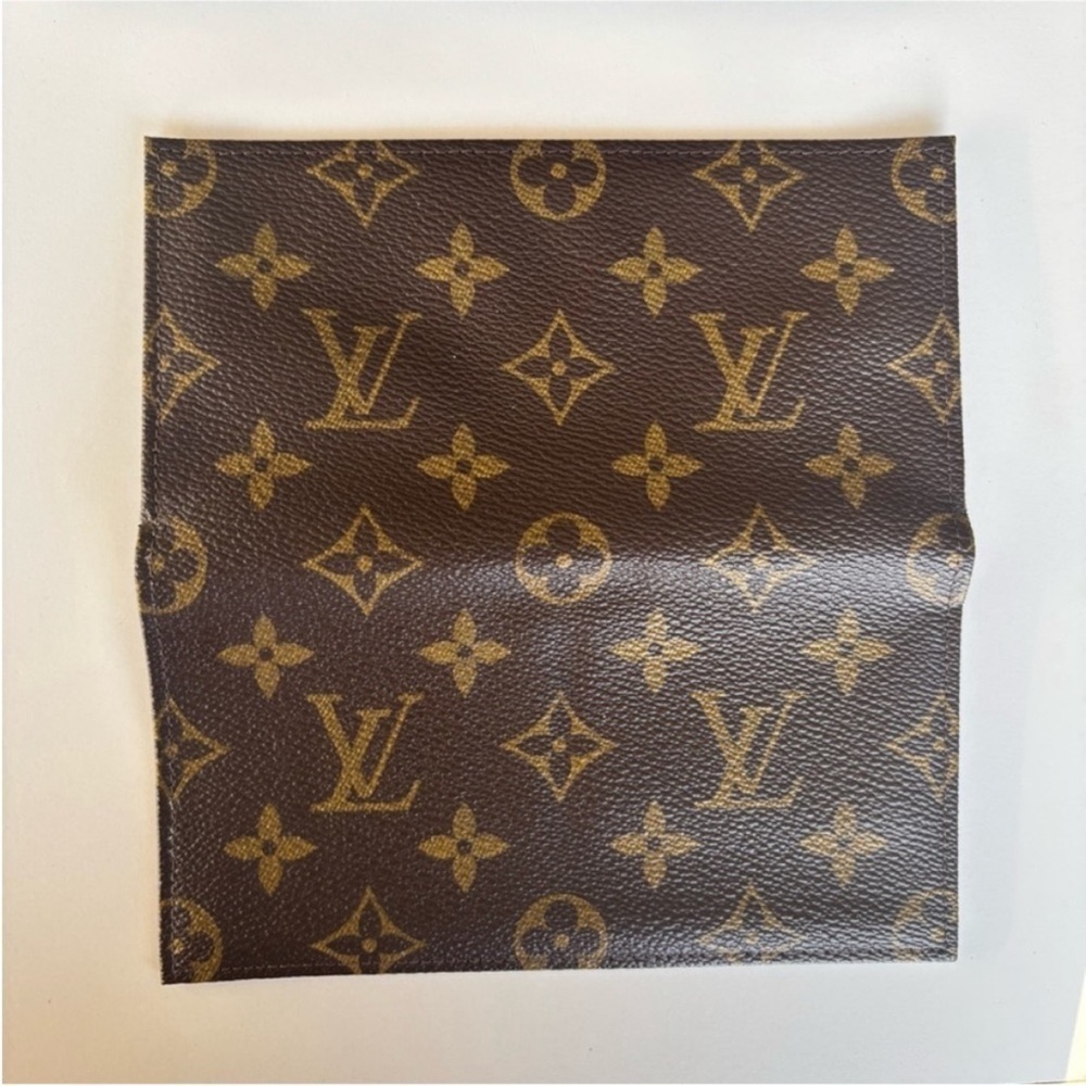 Louis Vuitton Trifold Wallet Vintage 1970s Monogram French Company Checkbook - Picture 8 of 15